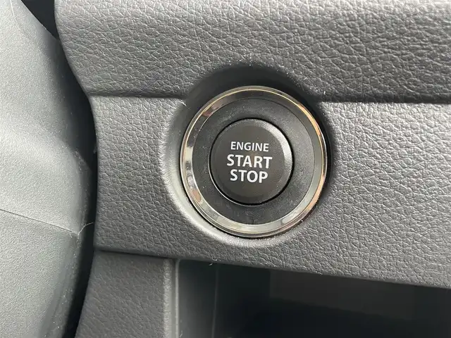 スズキ ハスラー Jスタイル Ⅲ 宮城県 2018(平30)年 9.2万km オフブルーメタリック/スチールシルバー2トーン 全方位モニター用カメラパッケージ/・全方位モニター/・USBソケット/＝＝＝/デュアルカメラブレーキサポート/誤発進抑制機能/車線逸脱警報機能/ふらつき警報機能/先行車発進お知らせ機能/ディーラーop 8インチナビ/・フルセグ・DVD・CD・SD・USB・Bluetooth/ビルトインETC/ナビ連動フロントドライブレコーダー/革巻きステアリング/ステアリングリモコン/ハーフレザー調シート/前席シートヒーター/社外HIDバルブ/フォグランプ/純正15インチアルミ/純正フロアマット/純正ドアバイザー/保証書/取扱説明書/スマートキー×2