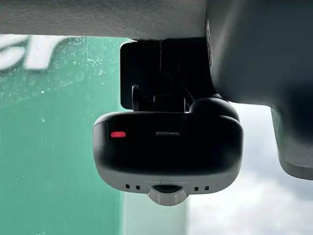 スズキ ハスラー Jスタイル Ⅲ 宮城県 2018(平30)年 9.2万km オフブルーメタリック/スチールシルバー2トーン 全方位モニター用カメラパッケージ/・全方位モニター/・USBソケット/＝＝＝/デュアルカメラブレーキサポート/誤発進抑制機能/車線逸脱警報機能/ふらつき警報機能/先行車発進お知らせ機能/ディーラーop 8インチナビ/・フルセグ・DVD・CD・SD・USB・Bluetooth/ビルトインETC/ナビ連動フロントドライブレコーダー/革巻きステアリング/ステアリングリモコン/ハーフレザー調シート/前席シートヒーター/社外HIDバルブ/フォグランプ/純正15インチアルミ/純正フロアマット/純正ドアバイザー/保証書/取扱説明書/スマートキー×2