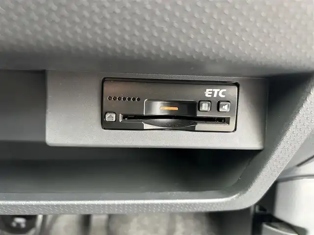 スズキ ハスラー Jスタイル Ⅲ 宮城県 2018(平30)年 9.2万km オフブルーメタリック/スチールシルバー2トーン 全方位モニター用カメラパッケージ/・全方位モニター/・USBソケット/＝＝＝/デュアルカメラブレーキサポート/誤発進抑制機能/車線逸脱警報機能/ふらつき警報機能/先行車発進お知らせ機能/ディーラーop 8インチナビ/・フルセグ・DVD・CD・SD・USB・Bluetooth/ビルトインETC/ナビ連動フロントドライブレコーダー/革巻きステアリング/ステアリングリモコン/ハーフレザー調シート/前席シートヒーター/社外HIDバルブ/フォグランプ/純正15インチアルミ/純正フロアマット/純正ドアバイザー/保証書/取扱説明書/スマートキー×2