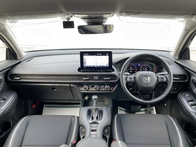 ホンダ ＺＲ－Ｖ X 山形県 2024(令6)年 0.3万km クリスタルブラックパール 禁煙車/ワンオーナー/Honda SENSING/・衝突軽減ブレーキ（ＣＭＢＳ）/・路外逸脱抑制機能/・先行車発進お知らせ機能/・アダプティブクルーズコントロール（ＡＣＣ）/・車線維持支援システム（ＬＫＡＳ）/・標識認識機能/・誤発進抑制機能 /・近距離衝突軽減ブレーキ/ハーフレザーシート/純正ナビ(CD.DVD.BT.USB.SD)/フルセグ/バックカメラ/クリアランスソナー/ドライブレコーダー/電動パーキングブレーキ/オートホールド/LEDヘッドライト/プッシュスタート/スマートキー