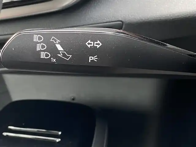 フォルクスワーゲン ＶＷ ＩＤ．４ プロ 福岡県 2023(令5)年 1.9万km 黒 ガラスルーフ/AppleCarPlay/Bluetooth/USB/ジェスチャーコントロール/ACC/レーンアシスト/ブラインドスポット/前後ドラレコ/ETC/IQ.LIGHT/茶黒ハーフレザーシート/パワーシート/メモリーシート/シートヒーター/ステアリングヒーター/ベンチレーション/純正20インチホイール