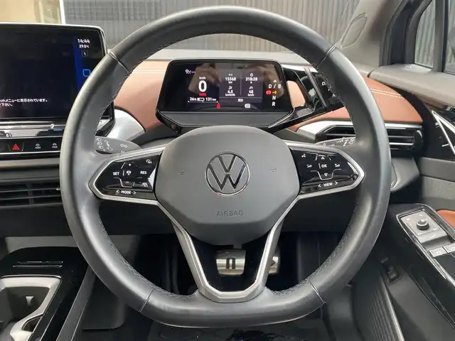 フォルクスワーゲン ＶＷ ＩＤ．４ プロ 福岡県 2023(令5)年 1.9万km 黒 ガラスルーフ/AppleCarPlay/Bluetooth/USB/ジェスチャーコントロール/ACC/レーンアシスト/ブラインドスポット/前後ドラレコ/ETC/IQ.LIGHT/茶黒ハーフレザーシート/パワーシート/メモリーシート/シートヒーター/ステアリングヒーター/ベンチレーション/純正20インチホイール