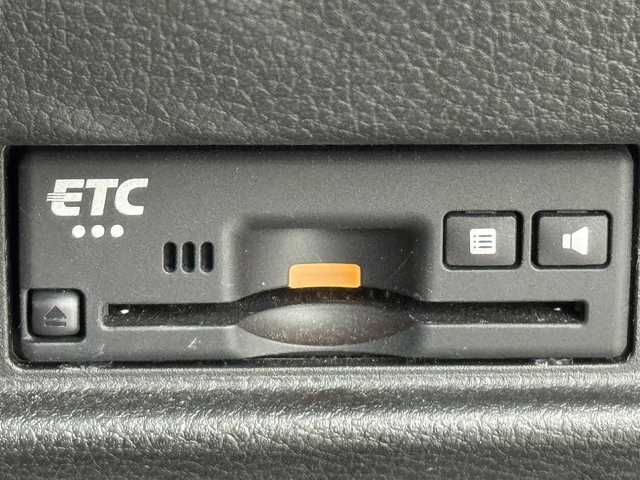 スズキ スペーシア ギア HYBRID XZ 福岡県 2020(令2)年 4.7万km フェニックスレッドパール/ガンメタリック2トーンルーフ 純正８型ナビ／フルセグＴＶ　/バックカメラ　/ビルトインＥＴＣ　/前方ドラレコ　/コーナーセンサー　/衝突被害軽減ブレーキ　/レーンキープ　/アイドリングストップ　/両側電動スライドドア　/シートヒーター　/ルーフレール