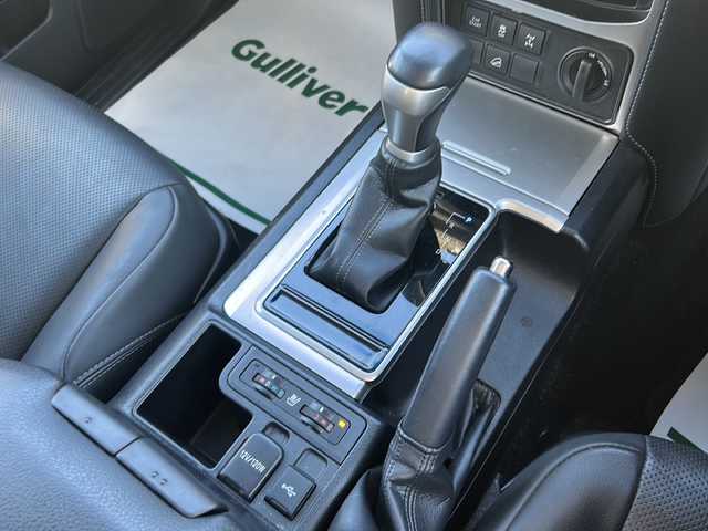 トヨタ ランドクルーザー プラド TX Lパッケージ 神奈川県 2022(令4)年 4.7万km ホワイトパールクリスタルシャイン ワンオーナー/サンルーフ/純正メーカーナビ(AM/FM/USB/BT/Miracast)/全方位カメラ/WALD スポイラー(F/S/R)/WALD 22インチアルミホイール/衝突被害軽減ブレーキ/レーンキープアシスト/ブラインドスポットモニター/クリアランスソナー/オートハイビーム/レーダークルーズコントロール/黒革シート/D/N席パワーシート/D/N席シートヒーター・エアコン/ビルトインETC2.0/ISOFIX/スペアキー×1/保証書/取扱説明書