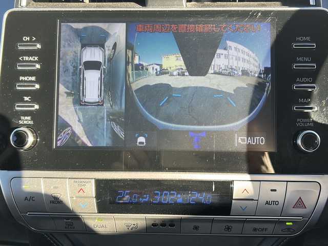 トヨタ ランドクルーザー プラド TX Lパッケージ 神奈川県 2022(令4)年 4.7万km ホワイトパールクリスタルシャイン ワンオーナー/サンルーフ/純正メーカーナビ(AM/FM/USB/BT/Miracast)/全方位カメラ/WALD スポイラー(F/S/R)/WALD 22インチアルミホイール/衝突被害軽減ブレーキ/レーンキープアシスト/ブラインドスポットモニター/クリアランスソナー/オートハイビーム/レーダークルーズコントロール/黒革シート/D/N席パワーシート/D/N席シートヒーター・エアコン/ビルトインETC2.0/ISOFIX/スペアキー×1/保証書/取扱説明書