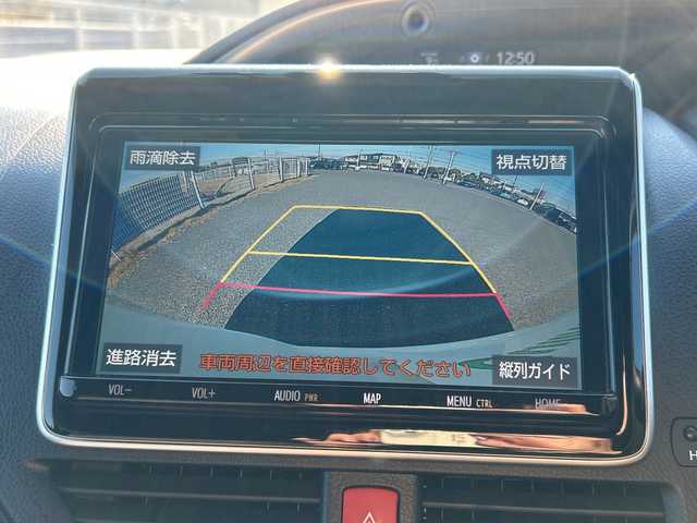 トヨタ ヴォクシー ZS 煌Ⅲ 千葉県 2020(令2)年 3.7万km ホワイトパールクリスタルシャイン 純正9インチナビ/(フルセグTV/BT/CD/DVD/FM/AM)/純正ドライブレコーダー/衝突被害軽減システム/車線逸脱警報/バックカメラ/クルーズコントロール/両側パワースライドドア/横滑り防止装置/ビルトインETC2.0/アイドリングストップ/LEDヘッドライト/フォグランプ/オートライト/ウィンカーミラー/電動格納ミラー/純正16インチAW/シートリフター/プッシュスタート/スマートキー/フロアマット