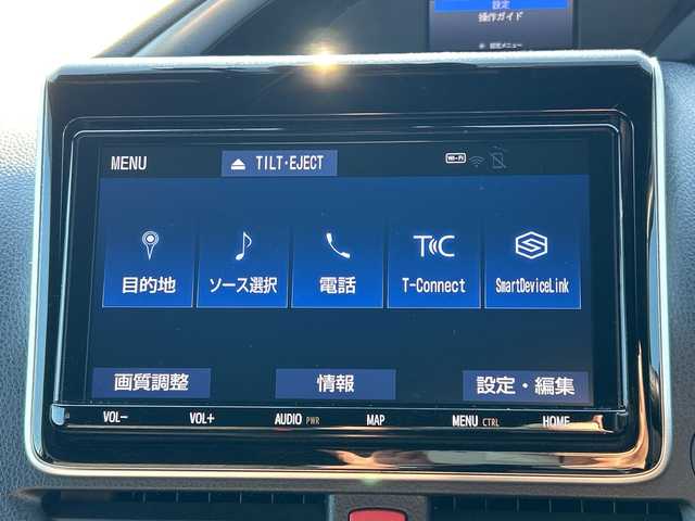 トヨタ ヴォクシー ZS 煌Ⅲ 千葉県 2020(令2)年 3.7万km ホワイトパールクリスタルシャイン 純正9インチナビ/(フルセグTV/BT/CD/DVD/FM/AM)/純正ドライブレコーダー/衝突被害軽減システム/車線逸脱警報/バックカメラ/クルーズコントロール/両側パワースライドドア/横滑り防止装置/ビルトインETC2.0/アイドリングストップ/LEDヘッドライト/フォグランプ/オートライト/ウィンカーミラー/電動格納ミラー/純正16インチAW/シートリフター/プッシュスタート/スマートキー/フロアマット