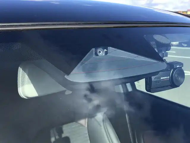 スズキ フロンクス 鳥取県 2024(令6)年 0.5万km パールⅡ ４・W・D/ツートンカラー/ルーフブラック/純正9インチナビ/フルセグ/BT/USB/HDMI/全方位モニター/スズキセーフティサポート/ブラインドスポットモニター/レーンキープアシスト/レーダークルーズコントロール/ヘッドアップディスプレイ/ETC/ドライブレコーダー/ハーフレザーシート/前席シートヒーター/置くだけ充電/LEDヘットライト/ハイビームアシスト/純正16インチアルミホイール/プッシュエンジンスタート/アイドリングストップ/スマートキー/フロアマット