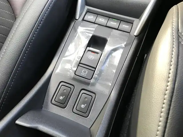 スズキ フロンクス 鳥取県 2024(令6)年 0.5万km パールⅡ ４・W・D/ツートンカラー/ルーフブラック/純正9インチナビ/フルセグ/BT/USB/HDMI/全方位モニター/スズキセーフティサポート/ブラインドスポットモニター/レーンキープアシスト/レーダークルーズコントロール/ヘッドアップディスプレイ/ETC/ドライブレコーダー/ハーフレザーシート/前席シートヒーター/置くだけ充電/LEDヘットライト/ハイビームアシスト/純正16インチアルミホイール/プッシュエンジンスタート/アイドリングストップ/スマートキー/フロアマット