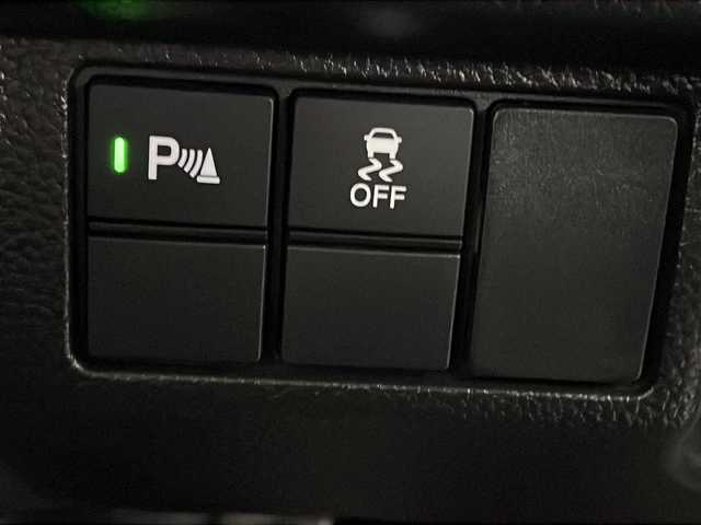 ホンダ Ｎ ＢＯＸ カスタム L 福島県 2023(令5)年 3.7万km プラチナホワイトパール 純正９インチナビ　バックＣ　ＢＴ　ＥＴＣ　追従クルコン　フルセグ　Ｐセンサ　片側パワスラ　電子Ｐ　前席シートヒーター　ＵＳＢ　ＬＥＤヘッドライト　フォグランプ　スマートキー　スペアキー　ドアバイザー