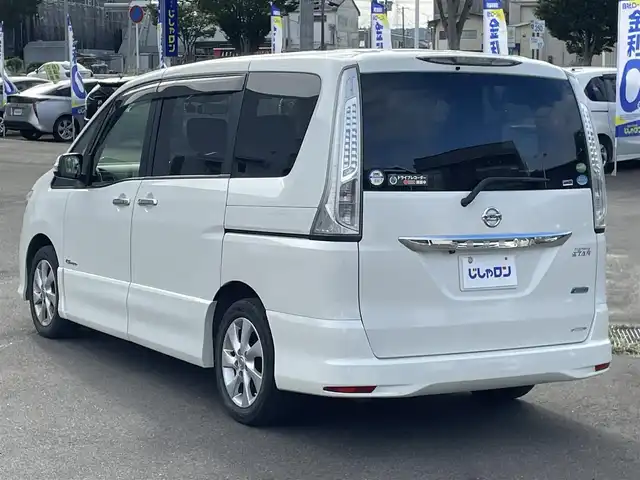 日産 セレナ