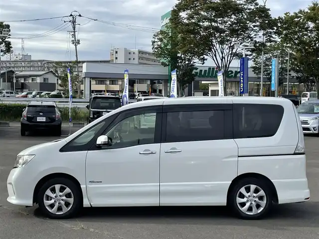 日産 セレナ