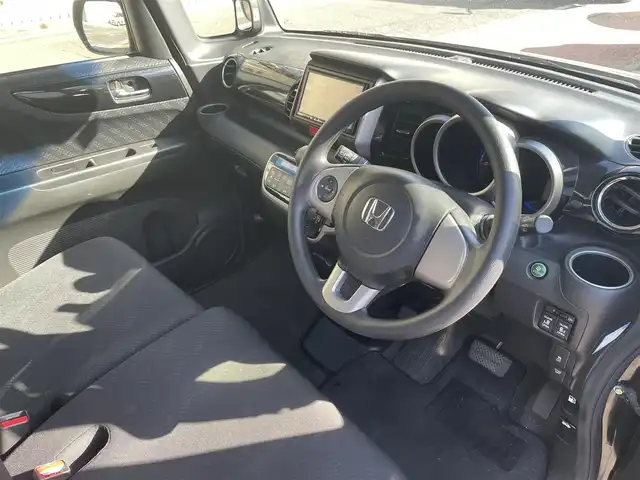 ホンダ Ｎ ＢＯＸ カスタム SSパッケージ 福岡県 2014(平26)年 9.3万km スマートブラック (株)IDOMが運営する【じしゃロン八幡西店】の自社ローン専用車両になります。こちらは現金またはオートローンご利用時の価格です。自社ローンご希望の方は別途その旨お申付け下さい/衝突軽減ブレーキ/両側パワースライドドア/社外ナビ/バックカメラ/HID/オートライト/ドアバイザー/フロアマット