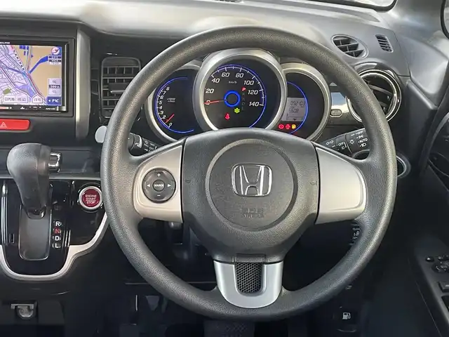 ホンダ Ｎ ＢＯＸ カスタム SSパッケージ 福岡県 2014(平26)年 9.3万km スマートブラック (株)IDOMが運営する【じしゃロン八幡西店】の自社ローン専用車両になります。こちらは現金またはオートローンご利用時の価格です。自社ローンご希望の方は別途その旨お申付け下さい/衝突軽減ブレーキ/両側パワースライドドア/社外ナビ/バックカメラ/HID/オートライト/ドアバイザー/フロアマット