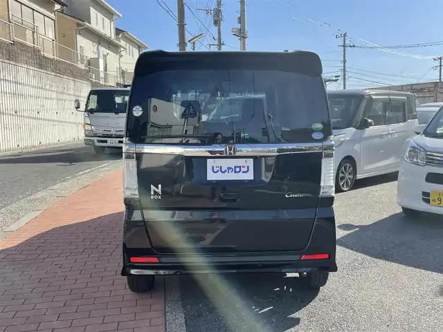 ホンダ Ｎ ＢＯＸ カスタム SSパッケージ 福岡県 2014(平26)年 9.3万km スマートブラック (株)IDOMが運営する【じしゃロン八幡西店】の自社ローン専用車両になります。こちらは現金またはオートローンご利用時の価格です。自社ローンご希望の方は別途その旨お申付け下さい/衝突軽減ブレーキ/両側パワースライドドア/社外ナビ/バックカメラ/HID/オートライト/ドアバイザー/フロアマット
