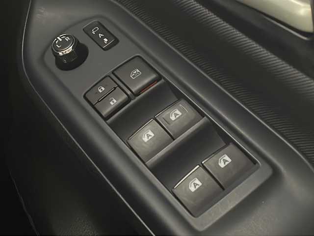 トヨタ ヴォクシー ZS 大阪府 2014(平26)年 6.5万km ブラッキッシュアゲハガラスフレーク フリップダウンモニター/ALPINEナビ　/・バックカメラ/・フルセグテレビ/ＤＶＤ/・AM/FM/BT　/両側電動スライドドア/レーダー探知機　（ＺＥＲＯ８４Ｖ）/ビルトインＥＴＣ　/純正フロアマット　/純正ドアバイザー　/純正１６インチＡＷ