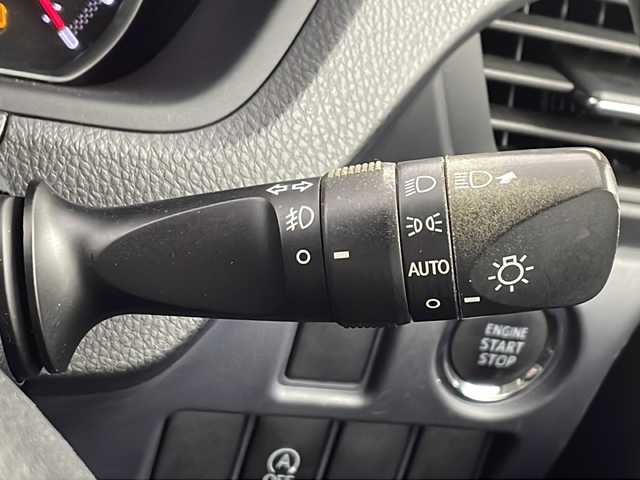 トヨタ ヴォクシー ZS 大阪府 2014(平26)年 6.5万km ブラッキッシュアゲハガラスフレーク フリップダウンモニター/ALPINEナビ　/・バックカメラ/・フルセグテレビ/ＤＶＤ/・AM/FM/BT　/両側電動スライドドア/レーダー探知機　（ＺＥＲＯ８４Ｖ）/ビルトインＥＴＣ　/純正フロアマット　/純正ドアバイザー　/純正１６インチＡＷ