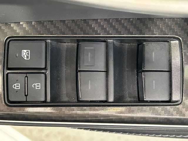 トヨタ クラウン ハイブリッド RS Four 宮城県 2021(令3)年 4.4万km プレシャスホワイトパール トヨタセーフティセンス/・プリクラッシュセーフティ/・レーントレーシングアシスト/・レーンデバーチャーアラート/・ロードサインアシスト/・ドライバー異常時対応システム/・プロアクティブドライビングアシスト/・パーキングサポートブレーキ/・リアクロストラフィックアラート/純正SDナビ/バックカメラ/全方位カメラ/コーナーセンサー/アダプティブクルーズコントロール/ブラインドスポットモニター/LEDヘッドライト/オートライト/パワーシート/シートヒーター/純正アルミホイール/純正フロアマット/プッシュスタート/ETC2.0/フルセグテレビ