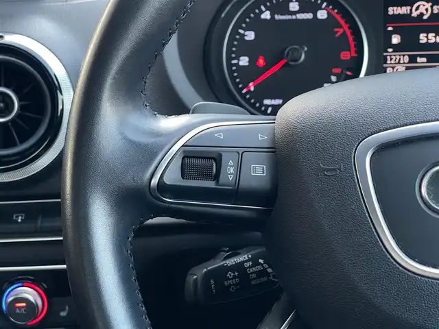 アウディ Ａ３ セダン 1．4 TFSI 山梨県 2015(平27)年 1.3万km グレイシアホワイトメタリック ワンオーナー/レザーパッケージ/コンビニエンスパッケージ/Audiプレセンス/ACC/前後コーナーセンサー/純正MMI/バックカメラ/CD/DVD/フルセグ/Bluetooth/ETC/キセノン/純正16インチAW