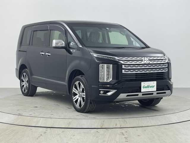 三菱 デリカＤ：５ P 熊本県 2023(令5)年 0.1千km ブラックダイヤモンド 純正10.1型ナビ/フルセグTV/Bluetooth/HDMOI/AM/FM/CD/DVD/アラウンドビューモニター/ETC/ドライブレコーダー/e-Assist/衝突軽減ブレーキ/車線逸脱警報システム/後側方車両検知警報システム/誤発進抑制機能/レーダークルーズコントロール/オートマチックハイビーム/シートヒーター/パワーシート/ステアリングヒーター/両側パワースライドドア/パワーバックドア/パドルシフト/アイドリングストップ