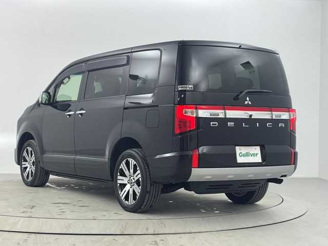 三菱 デリカＤ：５ P 熊本県 2023(令5)年 0.1千km ブラックダイヤモンド 純正10.1型ナビ/フルセグTV/Bluetooth/HDMOI/AM/FM/CD/DVD/アラウンドビューモニター/ETC/ドライブレコーダー/e-Assist/衝突軽減ブレーキ/車線逸脱警報システム/後側方車両検知警報システム/誤発進抑制機能/レーダークルーズコントロール/オートマチックハイビーム/シートヒーター/パワーシート/ステアリングヒーター/両側パワースライドドア/パワーバックドア/パドルシフト/アイドリングストップ