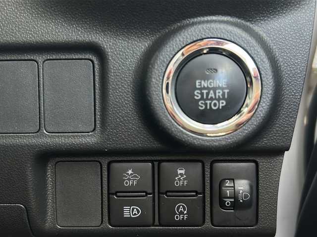 ダイハツ キャスト スタイル GターボプライムコレSAⅢ 山形県 2017(平29)年 9.3万km パールホワイトⅢ 4WD/衝突被害軽減システム/レーンキープアシスト/横滑り防止装置/後方コーナーセンサー/純正ナビ/（Bluetooth/CD/DVD/フルセグ)/バックカメラ/前方ドライブレコーダー/ハーフレザーシート/前席シートヒーター/LEDオートライト/オートマチックハイビーム/フォグランプ/ステアリングスイッチ/ETC/純正アルミホイール/純正フロアマット/電動格納ミラー/スマートキー/ドアバイザー