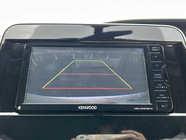日産 セレナ ハイウェイスター V 茨城県 2020(令2)年 2.6万km ブリリアントホワイトパール 2トーン 社外SDナビ/CD/DVD/フルセグTV/BT/ブラインドスポット/バックカメラ/クルーズコントロール/LEDヘッドライト/オートライト/純正16インチアルミホイール/純正フロアマット/アイドリングストップ/オートエアコン/スマートキー/ETC/横滑り防止装置/コーナーセンサー/盗難防止装置/衝突被害軽減システム/禁煙車