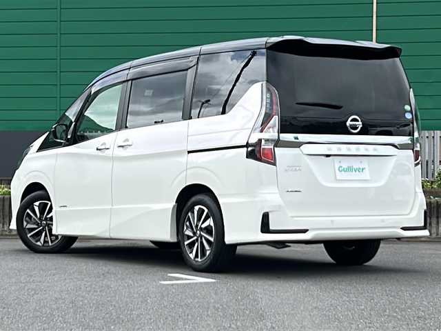 日産 セレナ ハイウェイスター V 茨城県 2020(令2)年 2.6万km ブリリアントホワイトパール 2トーン 社外SDナビ/CD/DVD/フルセグTV/BT/ブラインドスポット/バックカメラ/クルーズコントロール/LEDヘッドライト/オートライト/純正16インチアルミホイール/純正フロアマット/アイドリングストップ/オートエアコン/スマートキー/ETC/横滑り防止装置/コーナーセンサー/盗難防止装置/衝突被害軽減システム/禁煙車