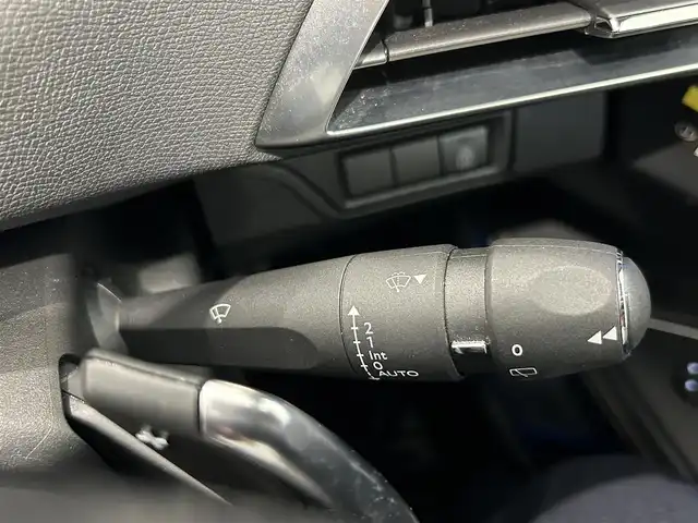 プジョー ３００８ 熊本県 2019(令1)年 3.9万km 赤Ⅱ ワンオーナー車/パノラミックサンルーフ/スマホワイヤレス充電/純正ディスプレイオーディオ/AppleCarPlay/androidauto/USB/バックカメラ/サイドカメラ/コーナーセンサー/アルカンターラハーフレザーシート/シートヒーター/ハンズフリーパワートランクドア/アダプティブクルーズコントロール/ブラインドスポットモニター/アドバンスグリップコントロール/疲労検知システム/アクティブセーフティーブレーキ/ETC/LEDヘッドライト/LEDフォグライト/【アルティメットレッド/GTブルーHDi】