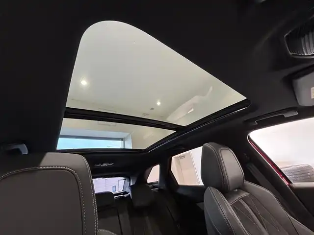 プジョー ３００８ 熊本県 2019(令1)年 3.9万km 赤Ⅱ ワンオーナー車/パノラミックサンルーフ/スマホワイヤレス充電/純正ディスプレイオーディオ/AppleCarPlay/androidauto/USB/バックカメラ/サイドカメラ/コーナーセンサー/アルカンターラハーフレザーシート/シートヒーター/ハンズフリーパワートランクドア/アダプティブクルーズコントロール/ブラインドスポットモニター/アドバンスグリップコントロール/疲労検知システム/アクティブセーフティーブレーキ/ETC/LEDヘッドライト/LEDフォグライト/【アルティメットレッド/GTブルーHDi】