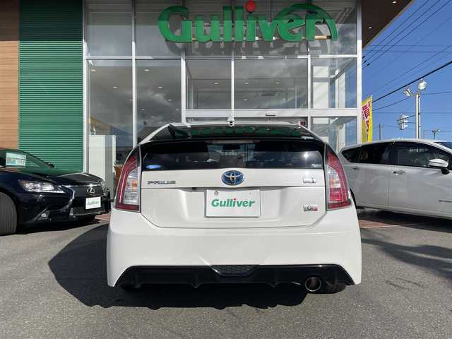 トヨタ プリウス S ツーリングセレ G’s 道央・札幌 2014(平26)年 10.9万km ホワイトパールクリスタルシャイン 登録時走行距離108642km/　ワンオーナー　/純正SDナビ(CD/DVD/FM/AM/SD/BT)/フルセグ（走行中視聴可能）/バックカメラ/ウィンカーミラー/ドアバイザー/プッシュスタート/ビルトインETC/スペアキー×１/純正エンジンスターター/純正フロアマット/横滑り防止装置/盗難防止装置/オートライト/フォグランプ/リアフォグランプ/フロントデアイサースイッチ/ステアリングスイッチ/革巻きステアリング/ワイパー間欠時間コントローラー/イルミネーションコントロール/PWR・ECO・EV MODEスイッチ/オーバーヘッドコンソール/電動格納ミラー/バニティミラー
