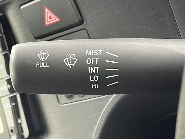 トヨタ アクア L 富山県 2015(平27)年 6.5万km シルバーM 純正ナビ【NSCP-W64】/（AM/FM/CD/SD/AUX/BT）/ワンセグTV/鉄チン付き冬タイヤ積込/横滑り防止装置/ビルトインETC/社外フロアマット/リモコンキー/オートエアコン/ドアバイザー