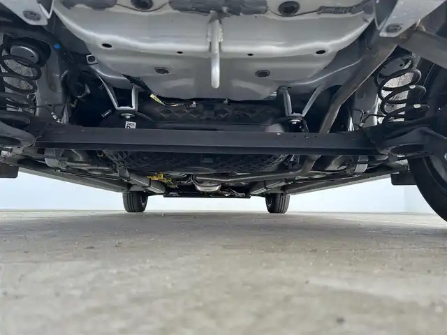 ダイハツ ムーヴ カスタム X VS SAⅢ 千葉県 2022(令4)年 0.5万km ブライトシルバーメタリック 禁煙車/ワンオーナー/スマートアシストIII/・衝突回避支援ブレーキ機能/・衝突警報機能/・車線逸脱警報機能/・誤発進抑制制御機能/・先行車発進お知らせ機能/・オートハイビーム/純正７インチナビ/CD/DVD/Bluetooth/フルセグ/アラウンドビューモニター/シートヒーター/純正14インチアルミホイール/純正フロアマット/ドアバイザー/オートエアコン/アイドリングストップ/USBポート/プッシュスタート/スマートキー/取扱説明書