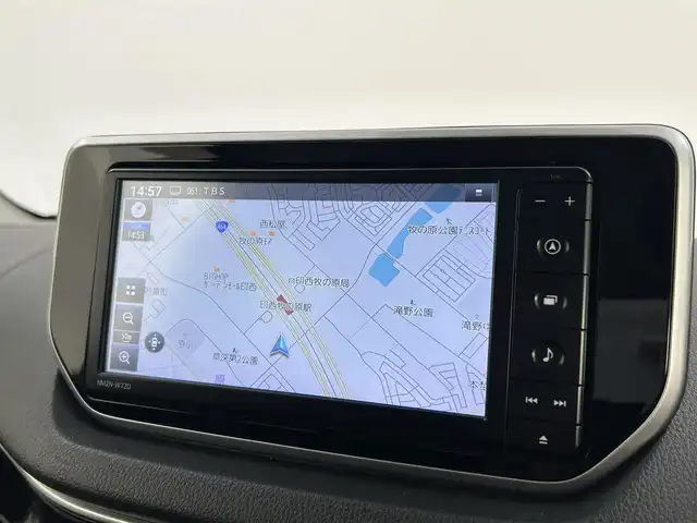 ダイハツ ムーヴ カスタム X VS SAⅢ 千葉県 2022(令4)年 0.5万km ブライトシルバーメタリック 禁煙車/ワンオーナー/スマートアシストIII/・衝突回避支援ブレーキ機能/・衝突警報機能/・車線逸脱警報機能/・誤発進抑制制御機能/・先行車発進お知らせ機能/・オートハイビーム/純正７インチナビ/CD/DVD/Bluetooth/フルセグ/アラウンドビューモニター/シートヒーター/純正14インチアルミホイール/純正フロアマット/ドアバイザー/オートエアコン/アイドリングストップ/USBポート/プッシュスタート/スマートキー/取扱説明書