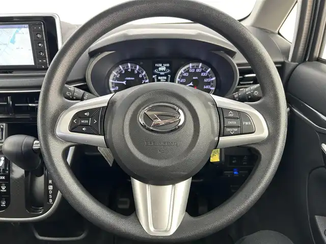 ダイハツ ムーヴ カスタム X VS SAⅢ 千葉県 2022(令4)年 0.5万km ブライトシルバーメタリック 禁煙車/ワンオーナー/スマートアシストIII/・衝突回避支援ブレーキ機能/・衝突警報機能/・車線逸脱警報機能/・誤発進抑制制御機能/・先行車発進お知らせ機能/・オートハイビーム/純正７インチナビ/CD/DVD/Bluetooth/フルセグ/アラウンドビューモニター/シートヒーター/純正14インチアルミホイール/純正フロアマット/ドアバイザー/オートエアコン/アイドリングストップ/USBポート/プッシュスタート/スマートキー/取扱説明書