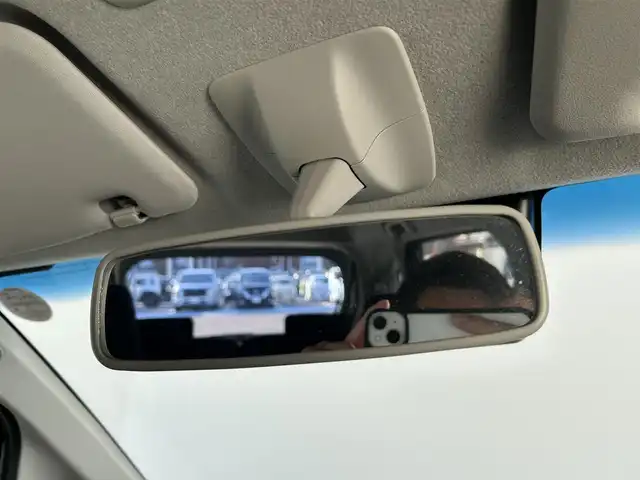 ダイハツ ムーヴ カスタム X VS SAⅢ 千葉県 2022(令4)年 0.5万km ブライトシルバーメタリック 禁煙車/ワンオーナー/スマートアシストIII/・衝突回避支援ブレーキ機能/・衝突警報機能/・車線逸脱警報機能/・誤発進抑制制御機能/・先行車発進お知らせ機能/・オートハイビーム/純正７インチナビ/CD/DVD/Bluetooth/フルセグ/アラウンドビューモニター/シートヒーター/純正14インチアルミホイール/純正フロアマット/ドアバイザー/オートエアコン/アイドリングストップ/USBポート/プッシュスタート/スマートキー/取扱説明書