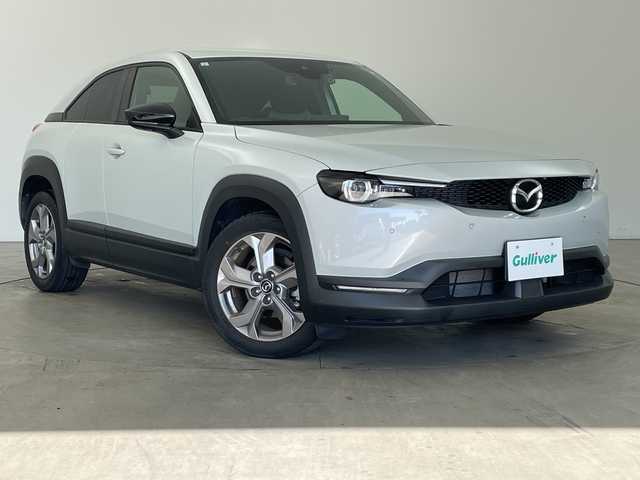 マツダ ＭＸ－３０ 兵庫県 2021(令3)年 2.3万km セラミックM ・純正ナビ/Bluetooth/TV/USB/HDMI/・全方位カメラ/・BOSEサウンド/・スマートブレーキサポート/・スマートブレーキサポート（後進時）/・レーンキープアシストシステム/・車線逸脱警報システム/・前側方接近車両検知/・後側方接近車両検知/・ブラインドスポットモニター/・緊急時車線維持支援/・ドライバーモニタリング/・コーナーセンサー/・ヘッドアップディスプレイ/・ステアリングスイッチ/・パドルシフト/・ステアリングヒーター/・前席シートヒーター/・運転席パワーシート/・社外前後ドライブレコーダー/・LEDヘッドライト/・スマートキー/・純正アルミホイールタイヤ