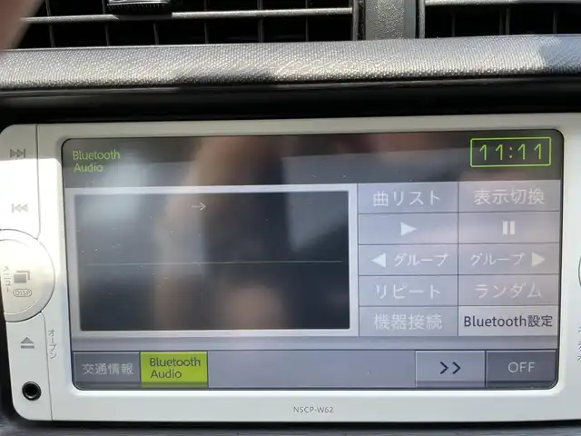 トヨタ アクア S 滋賀県 2012(平24)年 7.6万km ライムホワイトパールクリスタルシャイン (株)IDOMが運営する【じしゃロン草津店】の自社ローン専用車両になりますこちらは現金またはオートローンご利用時の価格です。自社ローンご希望の方は別途その旨お申付け下さい