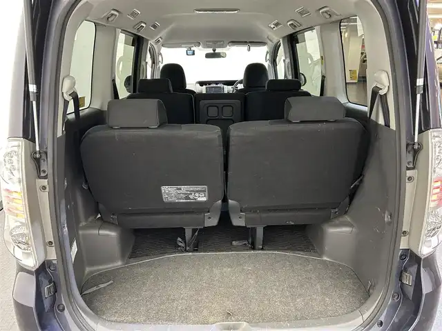 トヨタ ヴォクシー ZS 煌 愛媛県 2009(平21)年 11.4万km ダークバイオレットマイカメタリック ・ナビ（ワンセグＴＶ・ＢＴ・ＣＤ・ＤＶＤ・ＨＤＤ）/・バックカメラ　/・ＥＴＣ　/・前後ドラレコ　/・両側電動ドア　/・プッシュスタート　/・スマートキー　/・スペアキー