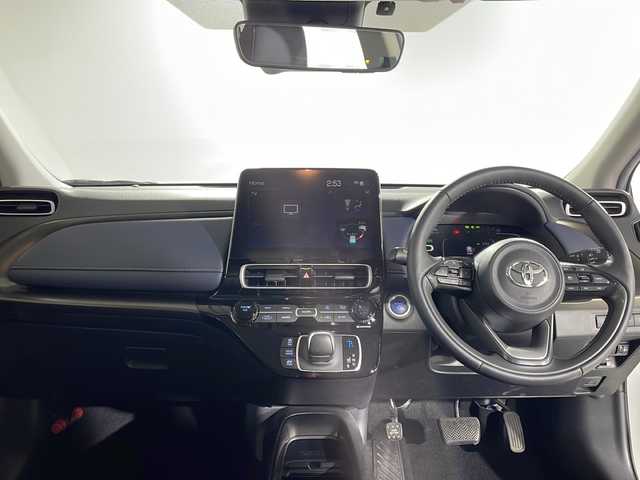 トヨタ アクア Z 福岡県 2023(令5)年 2.8万km プラチナホワイトパールマイカ ・純正ナビ/・Bluetooth/・ラジオ/・フルセグTV/・IPoｄ/・ＵＳＢ/・全方位カメラ/・ビルトインETC2.0/・ルームミラー型ドライブレコーダー/・ステアリングヒーター/・シートヒーター/・コーナーセンサー/・16インチ純正ホイール