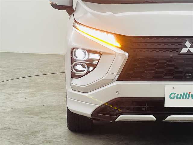 三菱 エクリプス クロス ＰＨＥＶ P 福島県 2021(令3)年 6.8万km ホワイトダイヤモンド eアシスト/・衝突軽減ブレーキ/・車線逸脱警報装置/・ブラインドスポットモニター/・コーナーセンサー/・レーダークルーズコントロール/・ヘッドアップディスプレイ/純正ナビ/・フルセグTV/Bluetooth/USB/・全方位カメラ/・ETC/・ドライブレコーダー/アイドリングストップ/電子パーキング/・オートホールド/革巻きステアリング/・ステアリングリモコン/・パドルシフト/・ステアリングヒーター/パワーシート(運転席)/・シートヒーター(運転席/助手席)/プッシュスタート/・スマートキー/LEDヘッドライト/・オートライト/・フォグライト/電動格納ミラー/純正フロアマット/ドアバイザー