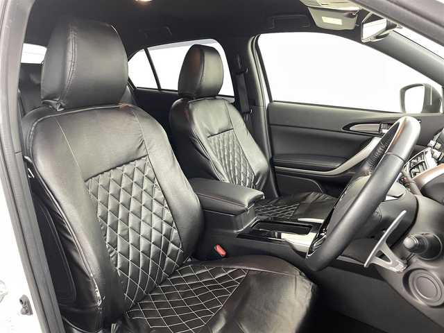 三菱 エクリプス クロス ＰＨＥＶ P 福島県 2021(令3)年 6.8万km ホワイトダイヤモンド eアシスト/・衝突軽減ブレーキ/・車線逸脱警報装置/・ブラインドスポットモニター/・コーナーセンサー/・レーダークルーズコントロール/・ヘッドアップディスプレイ/純正ナビ/・フルセグTV/Bluetooth/USB/・全方位カメラ/・ETC/・ドライブレコーダー/アイドリングストップ/電子パーキング/・オートホールド/革巻きステアリング/・ステアリングリモコン/・パドルシフト/・ステアリングヒーター/パワーシート(運転席)/・シートヒーター(運転席/助手席)/プッシュスタート/・スマートキー/LEDヘッドライト/・オートライト/・フォグライト/電動格納ミラー/純正フロアマット/ドアバイザー