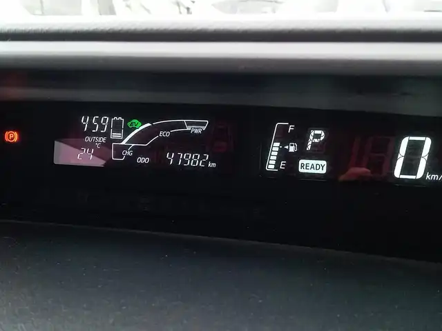 トヨタ アクア G G’s 福井県 2016(平28)年 4.8万km ライムホワイトパールクリスタルシャイン 純正17インチAW/前後ドライブレコーダー/クルーズコントロール/LEDヘッドライト/Fフォグ/バックカメラ/純正7インチメモリナビ（CD/DVD/BT/USB）/フルセグテレビ/衝突被害軽減システム/レーンキープアシスト/横滑り防止装置/ダブルエアバッグ/アイドリングストップ/純正フロアマット/スマートキー