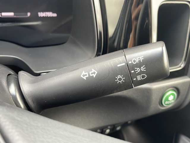 ホンダ シャトル ハイブリッド ホンダセンシング 青森県 2020(令2)年 10.5万km ルナシルバーM 4WD/純正メモリナビ・フルセグTV/バックカメラ/ホンダセンシング/衝突軽減ブレーキ/追従クルーズコントロール/レーンキープアシスト/ビルトインETC/ヒーテッドドアミラー/ワイパーデアイサー/スマートキー/プッシュスタート/純正フロアマット