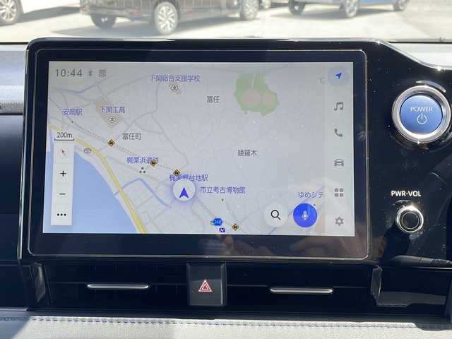 トヨタ ヴォクシー ハイブリッド S－Z 山口県 2023(令5)年 1.7万km ホワイトパールクリスタルシャイン 純正８型ディスプレイオーディオ/（Apple CarPlay/USB/HDMI/Bluetooth）/バックカメラ/１３．２型フリップダウンモニター/モデリスタエアロ（F・S・R）/両側パワースライドドア/ブラインドスポットモニター/前席シートヒーター/ハーフレザーシート/ドアバイザー/ETC2.0/トヨタセーフティーセンス/・プリクラッシュセーフティ/・レーントレーシングアシスト/・レーンディパーチャーアラート/・レーダークルーズコントロール/・アダプティブハイビームシステム／オートマチックハイビーム/・ロードサインアシスト/・ドライバー異常時対応システム/・プロアクティブドライビングアシスト/・発進遅れ告知機/・緊急時操舵支援（アクティブ操舵機能付）/・フロントクロストラフィックアラート/・レーンチェンジアシスト/純正１７インチアルミホイール