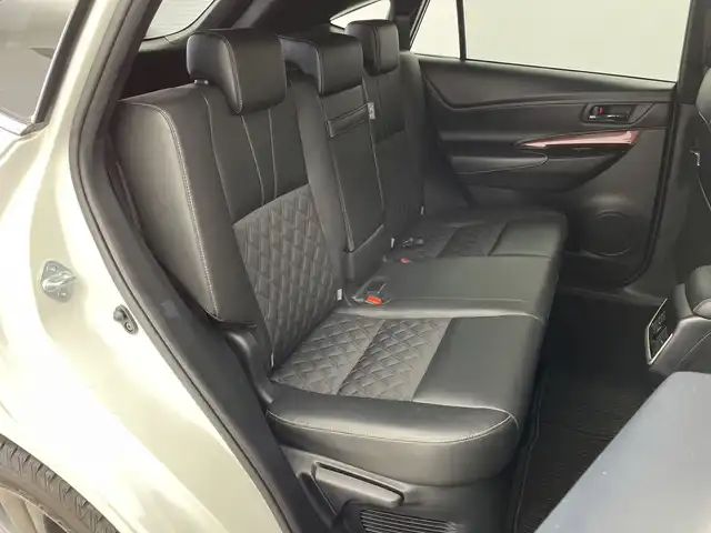 トヨタ ハリアー プレミアム 新潟県 2015(平27)年 7.7万km ホワイトパールクリスタルシャイン 禁煙車/純正メモリナビ/（BT/FM/AM/フルセグTV)/バックカメラ/ステアリングスイッチ/ドライブレコーダー/ハーフレザーシート/パワーシート/テレビキャンセラー/電格ミラー/ウィンカーミラー/自動防眩式インナーミラー/ドアバイザー/ETC/取扱説明書