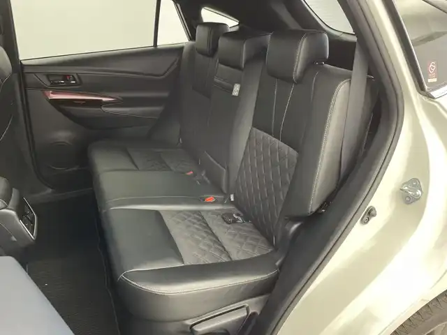 トヨタ ハリアー プレミアム 新潟県 2015(平27)年 7.7万km ホワイトパールクリスタルシャイン 禁煙車/純正メモリナビ/（BT/FM/AM/フルセグTV)/バックカメラ/ステアリングスイッチ/ドライブレコーダー/ハーフレザーシート/パワーシート/テレビキャンセラー/電格ミラー/ウィンカーミラー/自動防眩式インナーミラー/ドアバイザー/ETC/取扱説明書