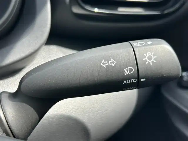トヨタ ヤリスクロス ハイブリッド G 鹿児島県 2020(令2)年 1万km ブラックマイカ/ブラスゴールドメタリック 2トーン ハイブリッド車/純正ナビ/　　BT/フルセグ/アラウンドビューモニター/レーダークルーズコントロール/LEDヘッドライト/純正16インチアルミホイール/スマートキー/純正ビルトインETC/USBポート/オートマチックハイビーム