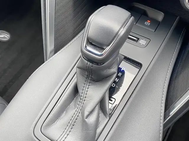 トヨタ ハリアー ハイブリッド Z レザーパッケージ 福岡県 2025(令7)年 1万km プレシャスブラックパール トヨタセーフティセンス/JBL/アダプティブクルーズコントロール/ブラインドスポットモニター/レーンキープアシスト/純正ナビ/Bluetooth/フルセグTV/ミラーキャスト/バックカメラ/フロントカメラ/黒革/シートヒーター/エアシート/LEDヘッドライト/オートハイビーム