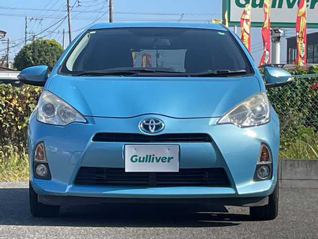 トヨタ アクア S 神奈川県 2012(平24)年 8.2万km クールソーダメタリック 純正SDナビ　/フルセグTV /バックカメラ /前席シートヒーター　/純正フロアマット　/フロントフォグランプ　/ドアバイザー　/スマートキー　/プッシュスタート　/オートライト　/キセノンヘッドライト　/横滑り防止機能　